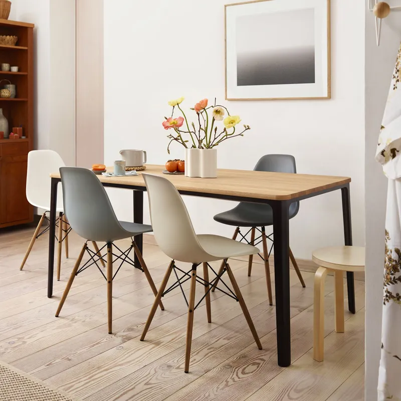 Dining Chair     EAMES PLASTIC CHAIR DSW Golden maple Poppy red RE           VITRA